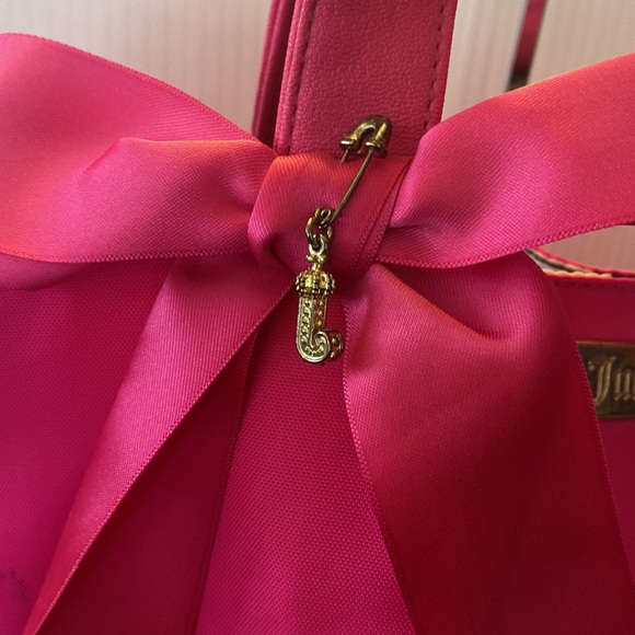 Juicy Couture Tote Bag - Picture 5 of 10